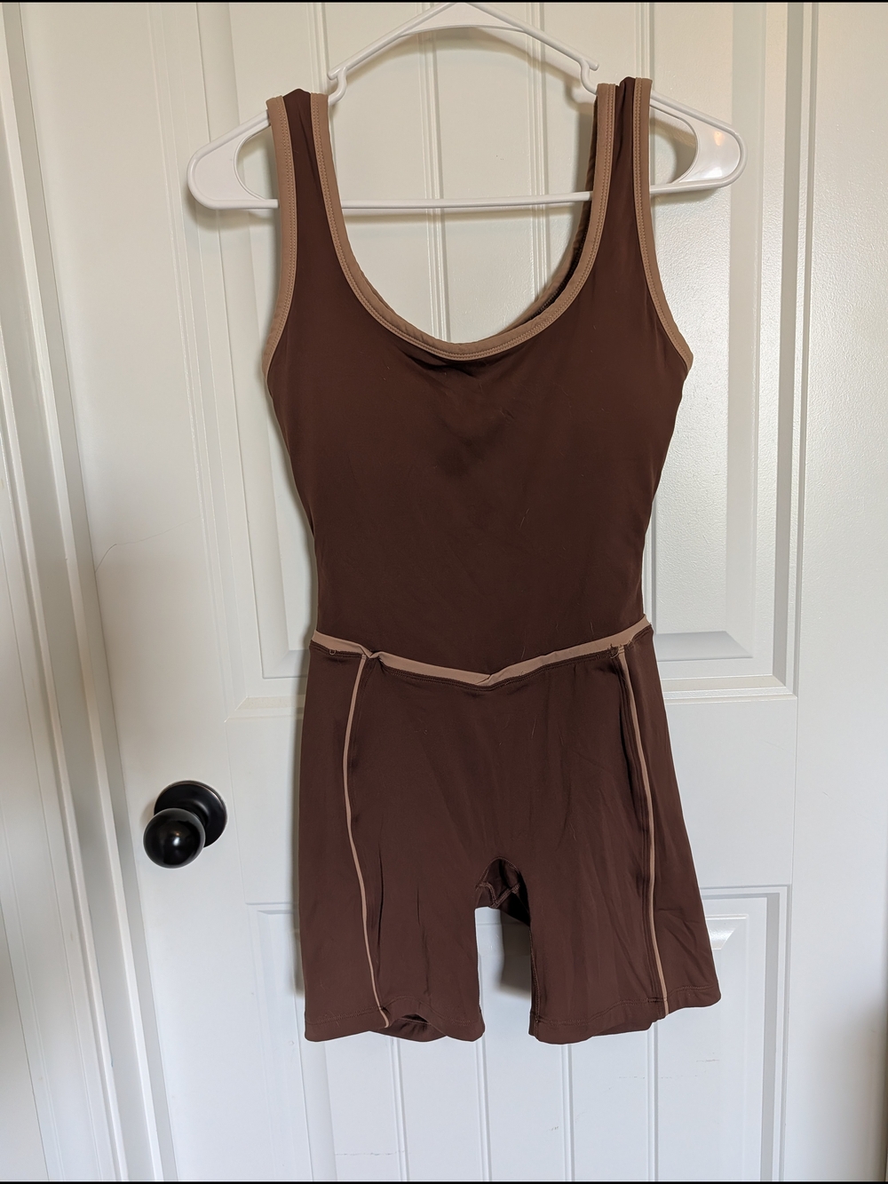 Brown Sleeveless One-Piece Romper with Contrast Trim